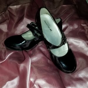 π§ββοΈ 3/$15 Girls dress shoes
